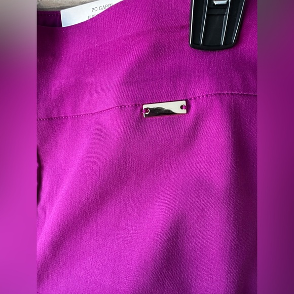 💜 NWT INC Tummy Control Capri Pants Size 18 Purple Stretch Mid Rise - Picture 3 of 11